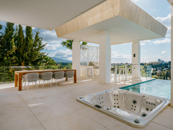 Reduced ✨ For Sale: Luxury Modern Villa in Benahavis with Stunning Sea Views ✨  🏎️ Huge Supercar Garage! 🏎️