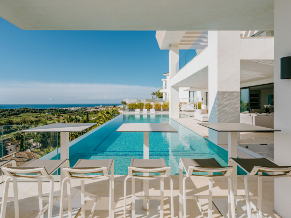 Reduced ✨ For Sale: Luxury Modern Villa in Benahavis with Stunning Sea Views ✨  🏎️ Huge Supercar Garage! 🏎️
