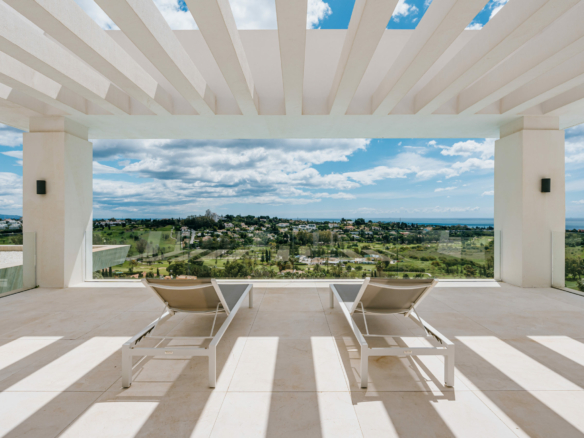 Reduced ✨ For Sale: Luxury Modern Villa in Benahavis with Stunning Sea Views ✨  🏎️ Huge Supercar Garage! 🏎️