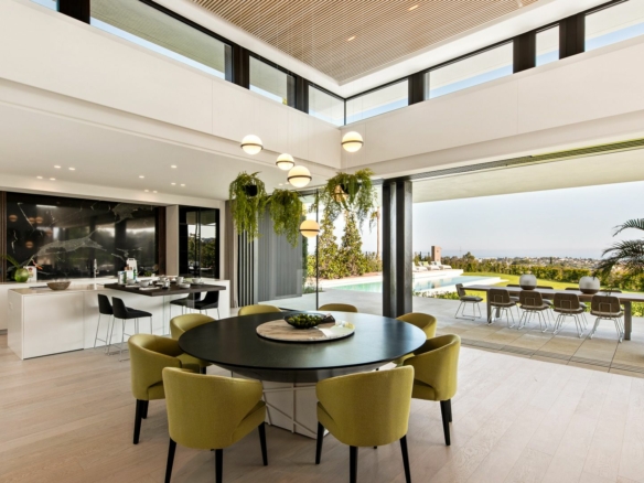 Benahavis – Modern 6B Villa – Sea Views – Gated
