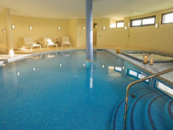Benahavis – 10B Hotel – Sea Views – Gated