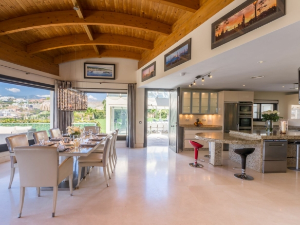 Benahavis – 10B Hotel – Sea Views – Gated