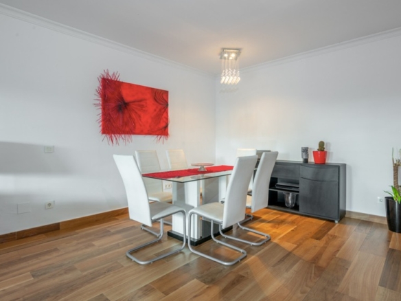 Nueva Andalucia – 4B Garden Apartment – Near Facilities -Gated