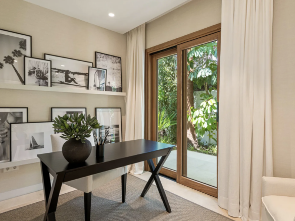 Nueva Andalucia – Modern luxury Villa – Near Facilities
