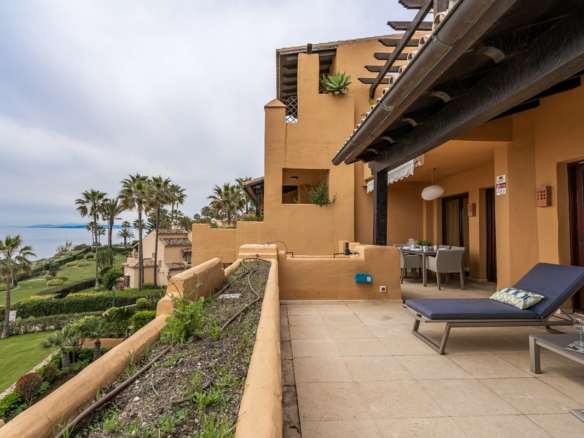 For Sale / Rent – 1st Line Beach Development  – Granados del Mar (Estepona)