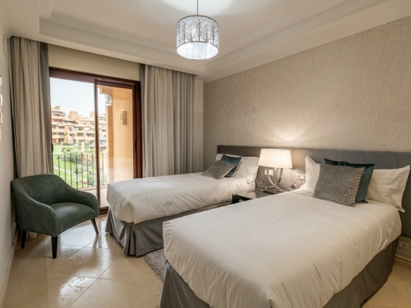 For Sale / Rent – 1st Line Beach Development  – Granados del Mar (Estepona)
