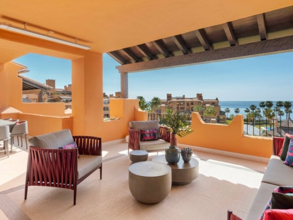 For Sale / Rent – 1st Line Beach Development  – Granados del Mar (Estepona)