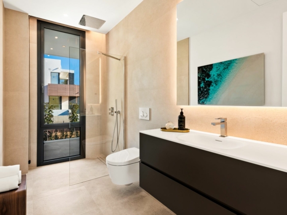 Golden Mile – 3B new Modern villa – Sea views