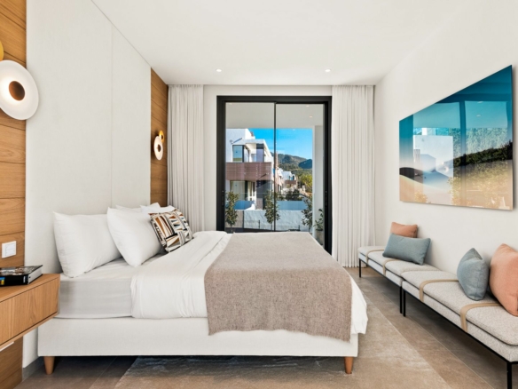 Golden Mile – 3B new Modern villa – Sea views