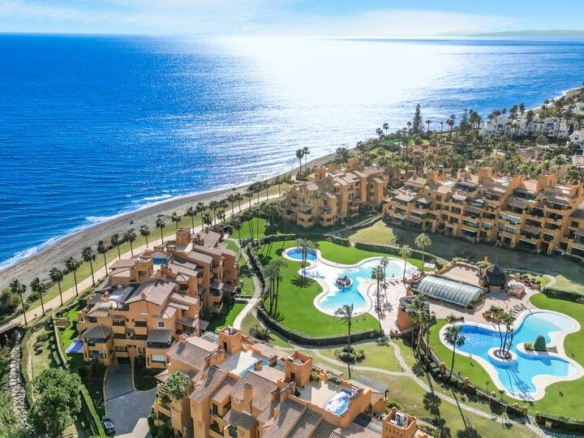 For Sale / Rent – 1st Line Beach Development  – Granados del Mar (Estepona)