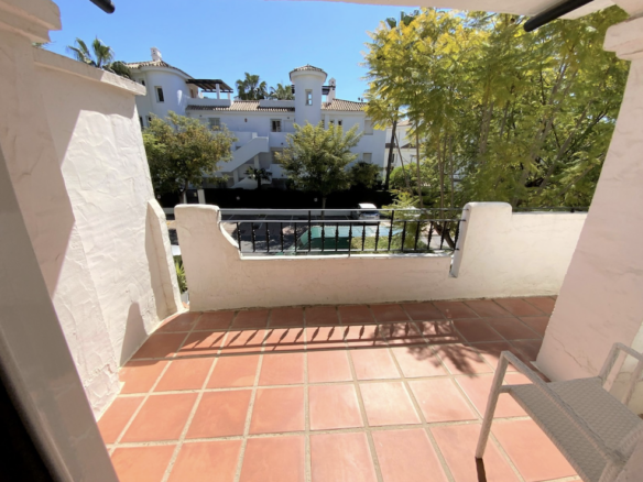 Puerto Banus – 3B Townhouse – Close to Facilities -West facing