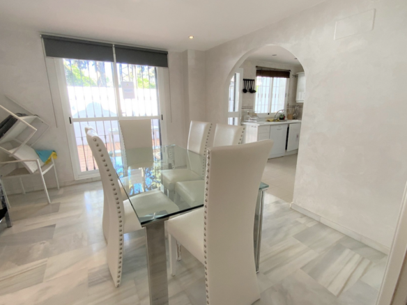 Puerto Banus – 3B Townhouse – Close to Facilities -West facing
