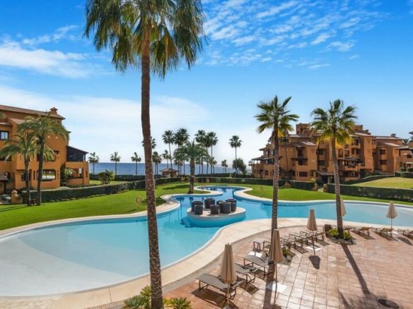 For Sale / Rent – 1st Line Beach Development  – Granados del Mar (Estepona)