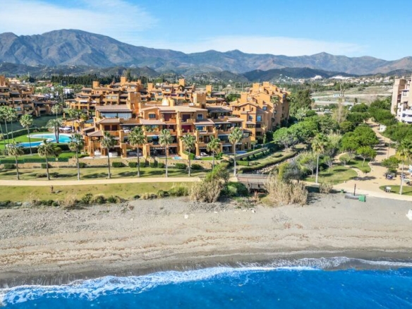 For Sale / Rent – 1st Line Beach Development  – Granados del Mar (Estepona)