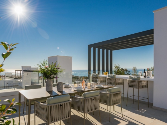Golden Mile – 3B new Modern villa – Sea views