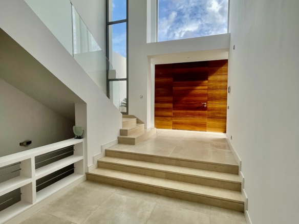 Marbella East – Modern 5B Villa  – Gated & Sea Views