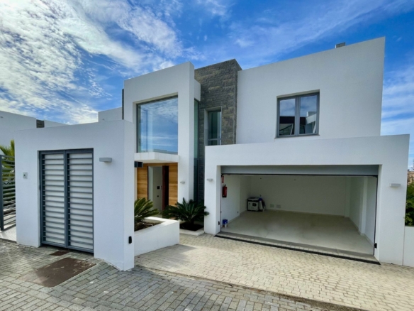 Marbella East – Modern 5B Villa  – Gated & Sea Views