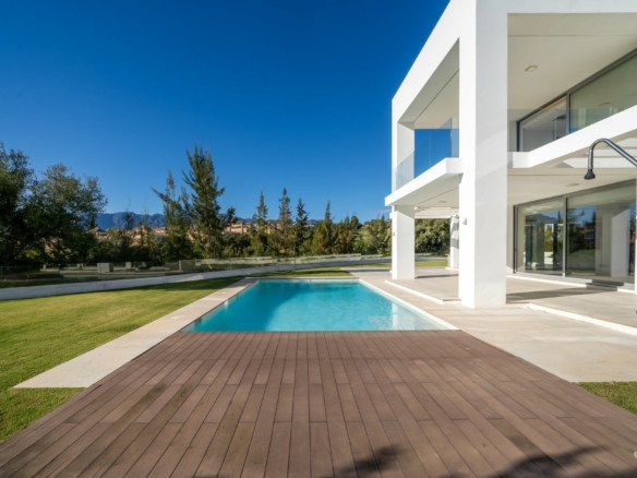Marbella East – Modern 5B Villa  – Gated & Sea Views