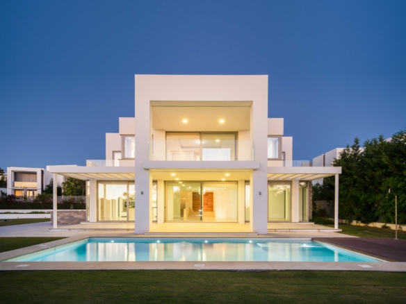Marbella East – Modern 5B Villa  – Gated & Sea Views