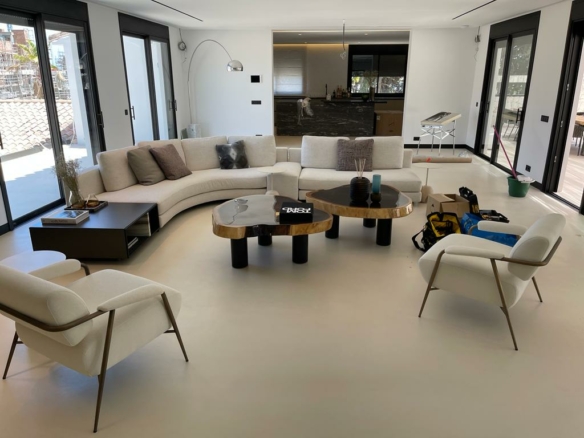 Puerto Banus – 5B Modern villa – Walk to Beach  – For Rent