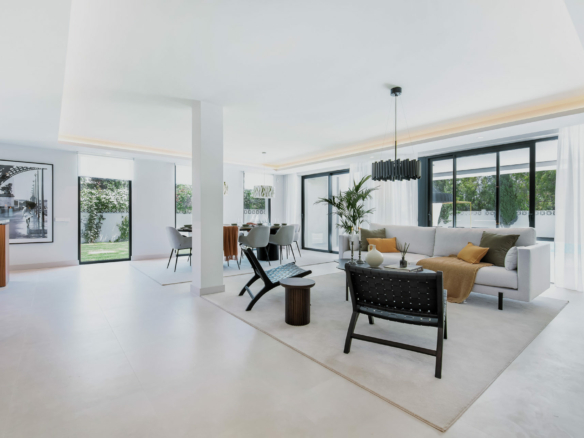 New Golden Mile – Modern Key ready villa