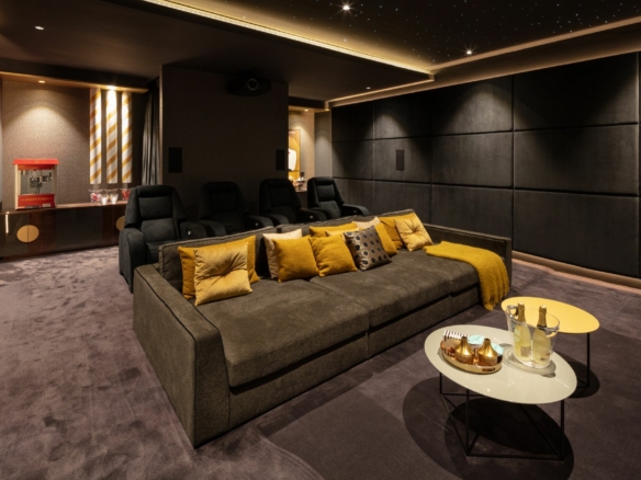 Nueva Andalucia – Modern 6B Mansion – 1st Line Golf