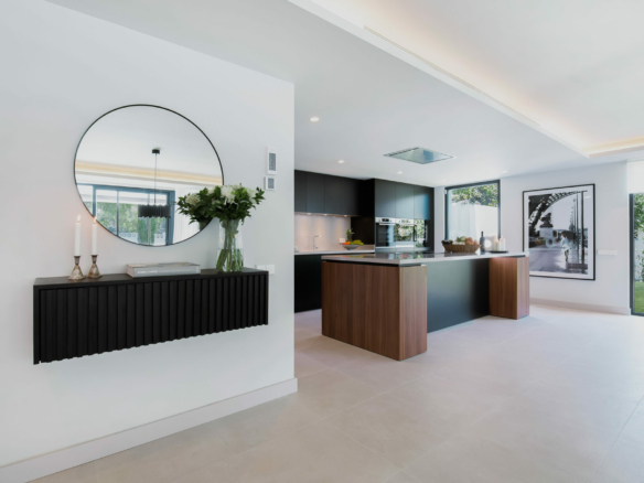 New Golden Mile – Modern Key ready villa