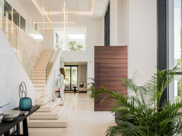SOLD – Golden Mile – Modern 9B Villa – Sea Views – Gated