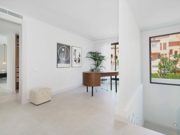 New Golden Mile – Modern Key ready villa