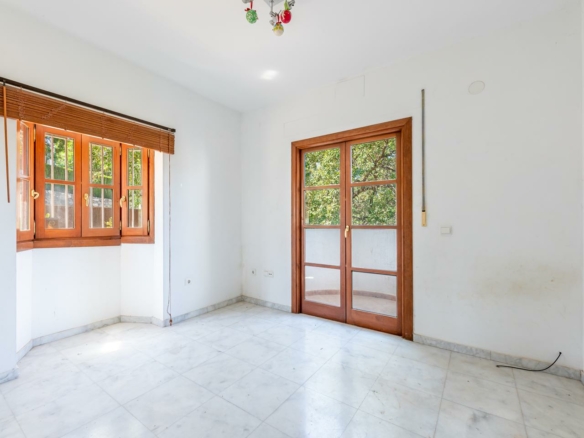 Marbella East – 5B Villa – Bargain