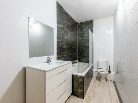 Marbella East – 5B Villa – Bargain