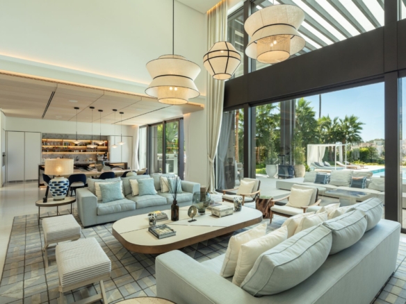 Nueva Andalucia – Modern 6B Mansion – 1st Line Golf