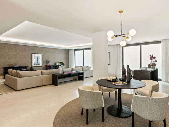 SOLD – Golden Mile – Modern 9B Villa – Sea Views – Gated
