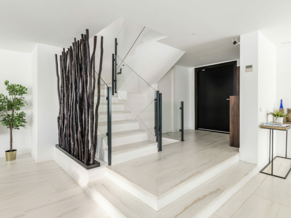 San Pedro Beachside – Modern villa for sale
