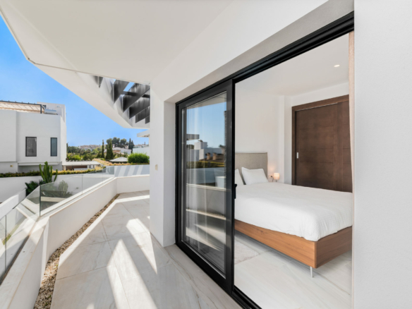 San Pedro Beachside – Modern villa for sale