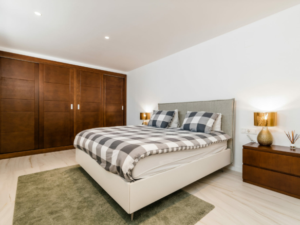 San Pedro Beachside – Modern villa for sale
