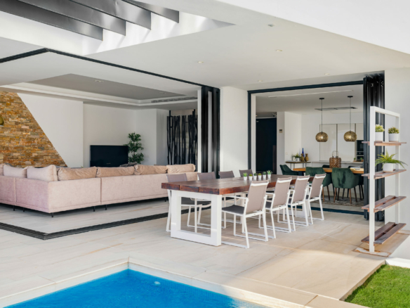 San Pedro Beachside – Modern villa for sale