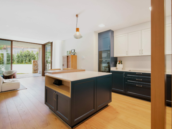 Golden mile  – Modern 4B villa for sale
