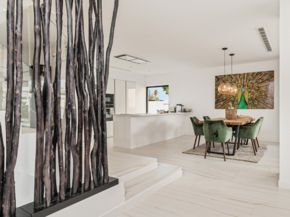 San Pedro Beachside – Modern villa for sale