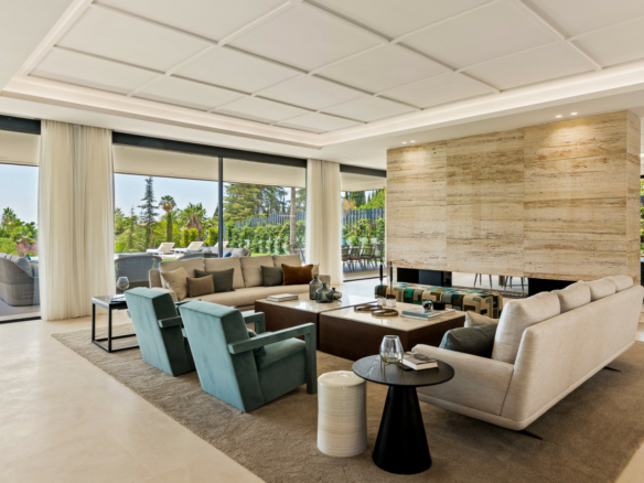 SOLD – Golden Mile – Modern 9B Villa – Sea Views – Gated