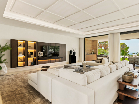 SOLD – Golden Mile – Modern 9B Villa – Sea Views – Gated