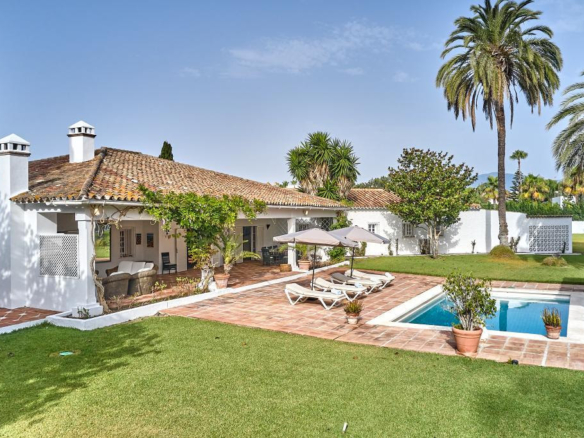West of Marbella – Near Sea & Golf – Plot for 4 villas