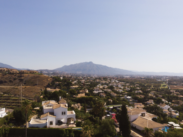 Benahavis  – Modern Hilltop Villa – Sea Views