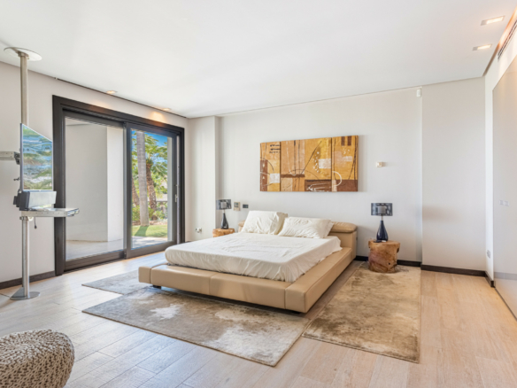 Marbella East – Modern 7B Mansion -Sea Views -Tennis Court