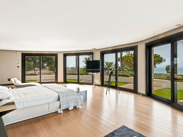 Marbella East – Modern 7B Mansion -Sea Views -Tennis Court