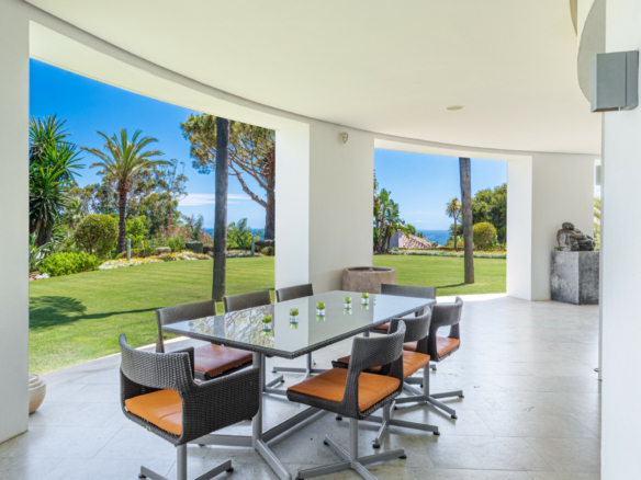 Marbella East – Modern 7B Mansion -Sea Views -Tennis Court