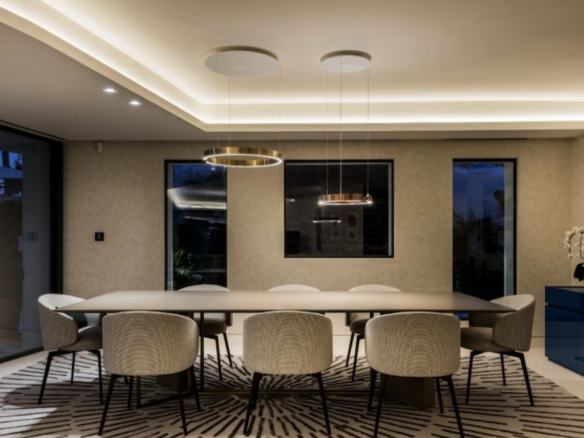 Golden Mile  – Modern villa – Beachfront