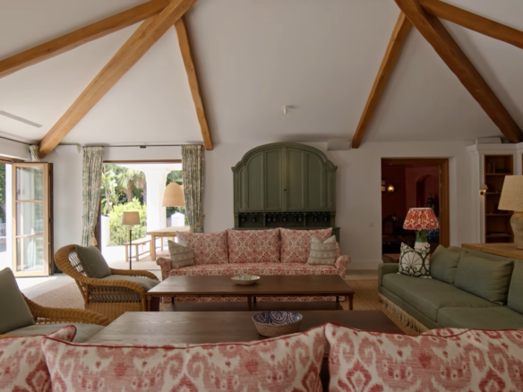 Golden Mile – Mansion 8B – Near Beach – Gated