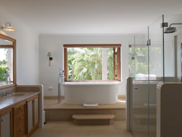Golden Mile – Mansion 8B – Near Beach – Gated