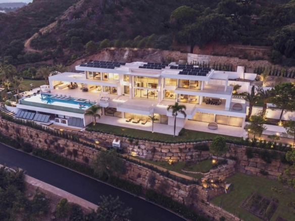 🏡✨ For Sale: Modern Luxury Villa at Marbella Club Golf Resort ✨🏡